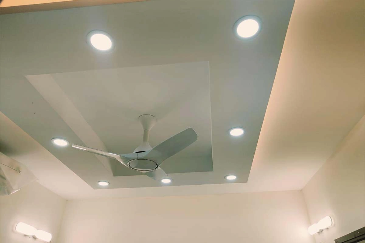 Luxury bedroom interior design in Chennai featuring contemporary styling, elegant lighting, and customized furniture by expert residential interior designers.